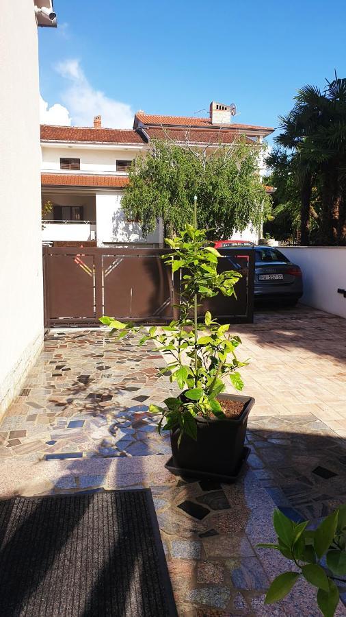 House Maric Apartment Пореч Екстериор снимка