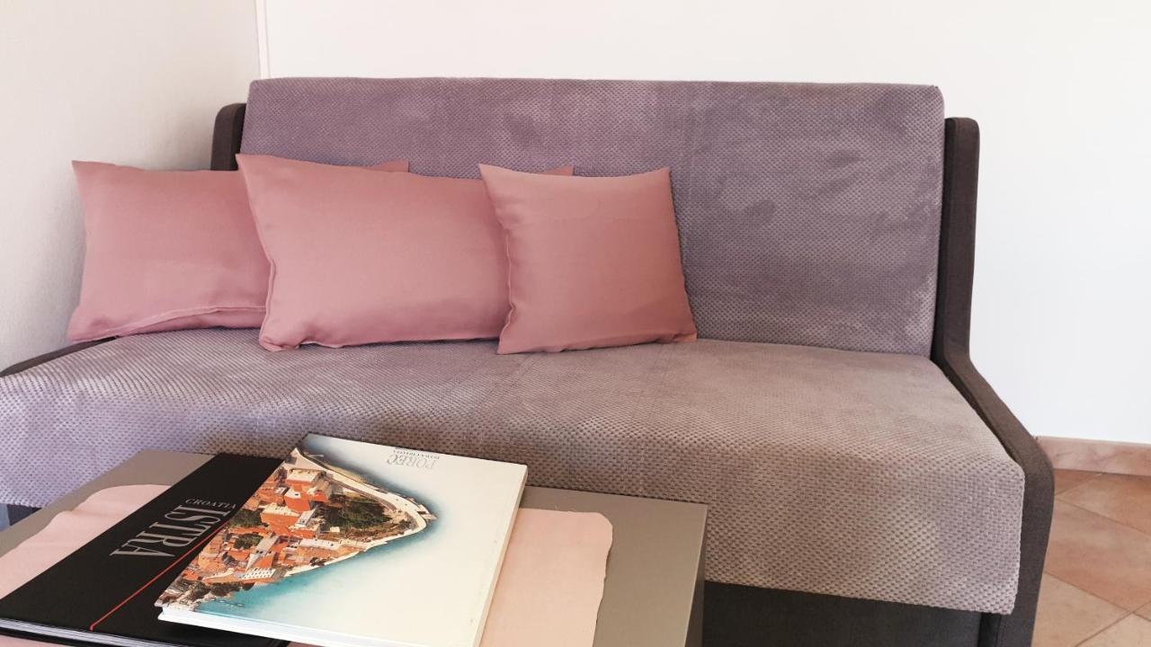 House Maric Apartment Пореч Екстериор снимка